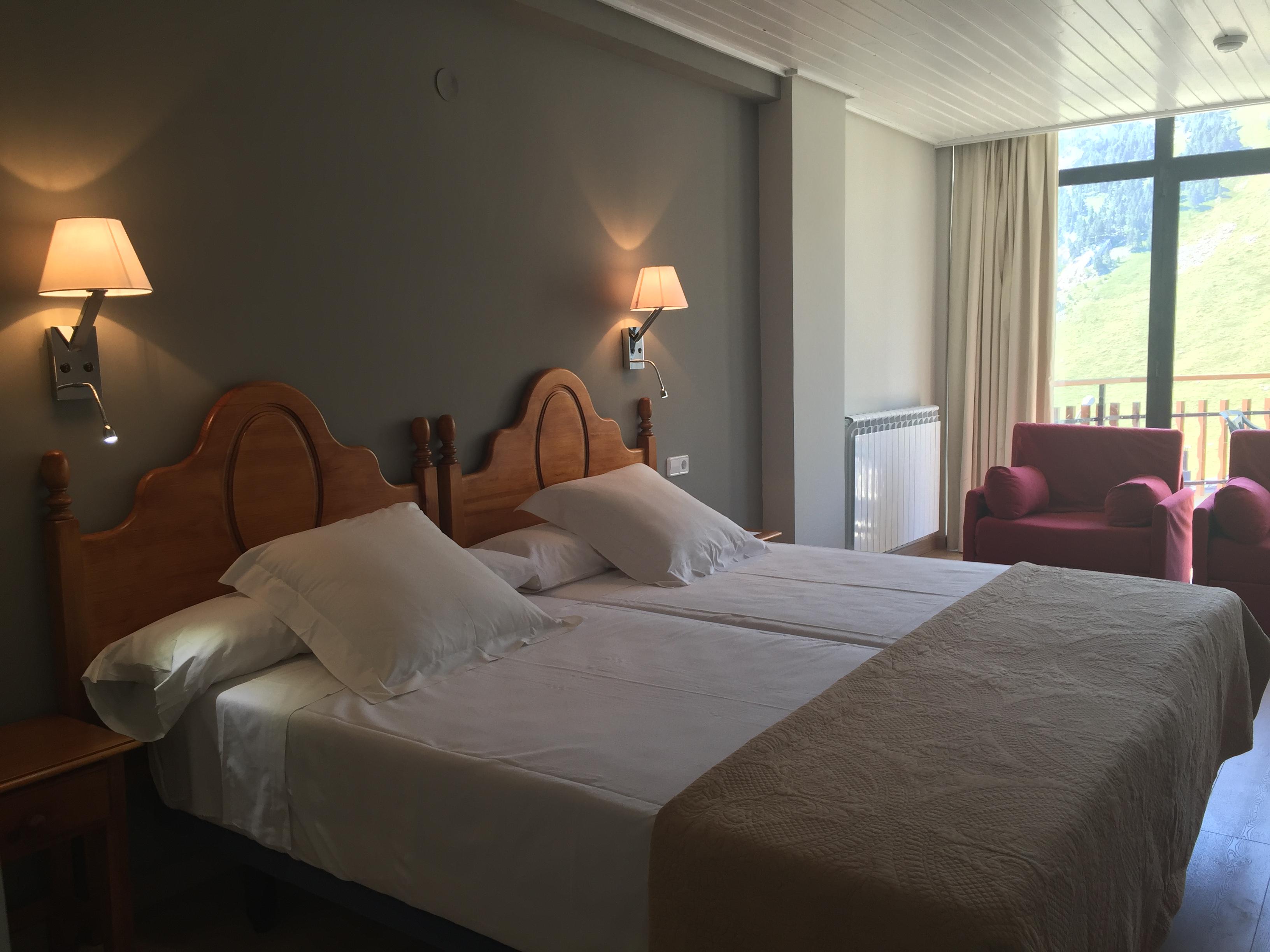 Hotel Edelweiss Candanchú Exteriér fotografie