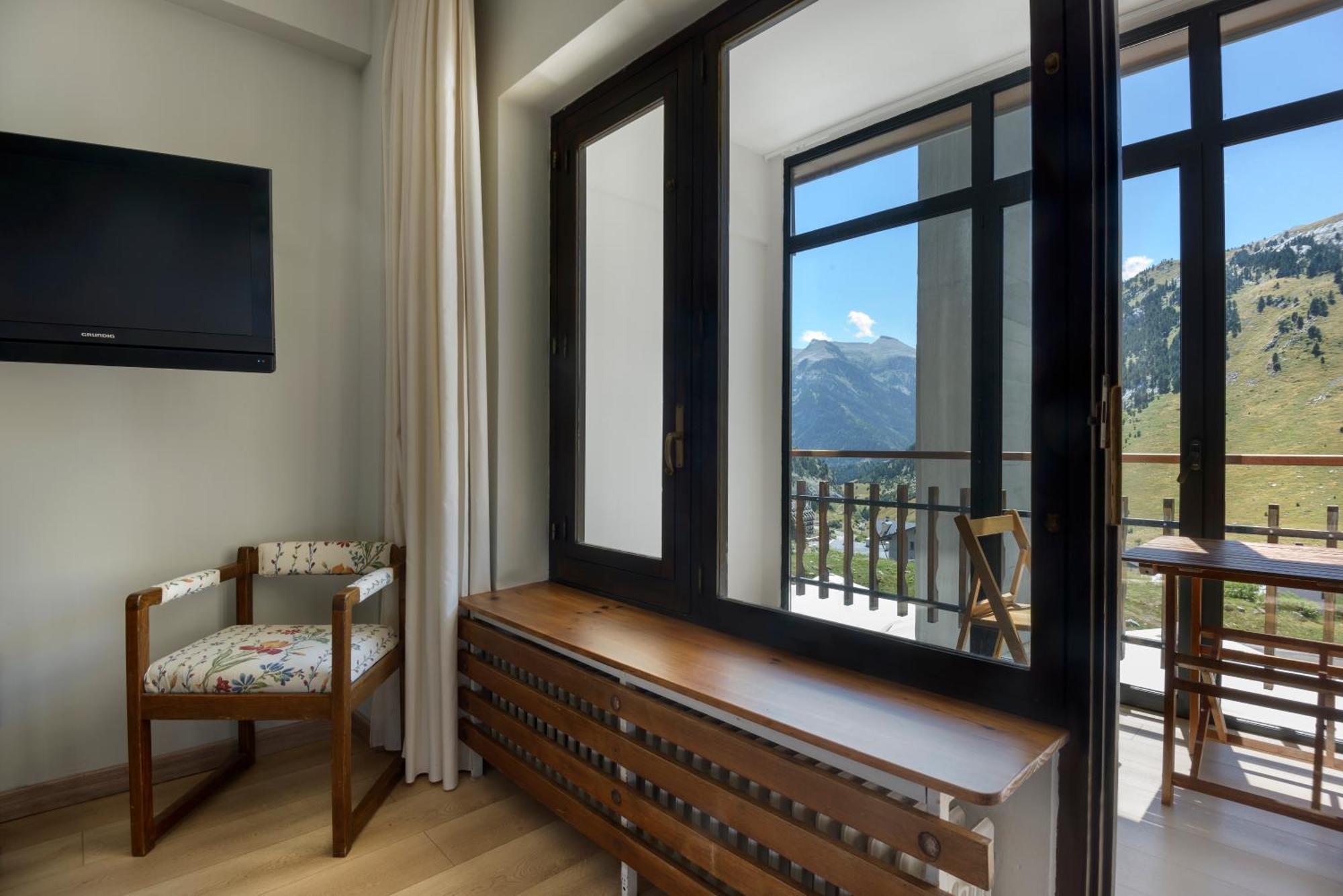 Hotel Edelweiss Candanchú Exteriér fotografie