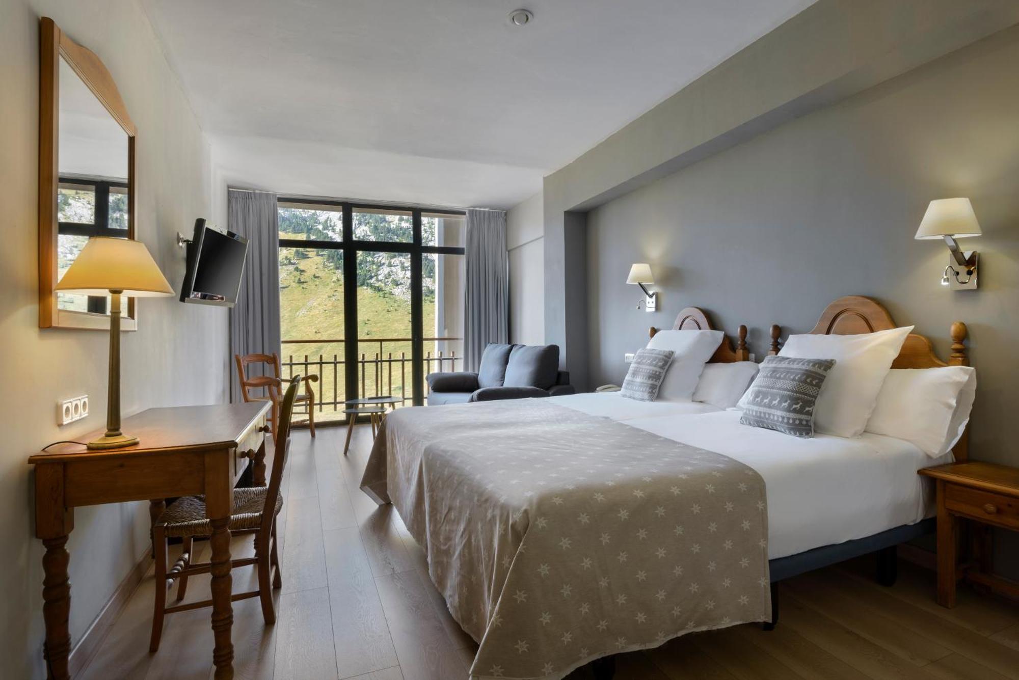 Hotel Edelweiss Candanchú Exteriér fotografie