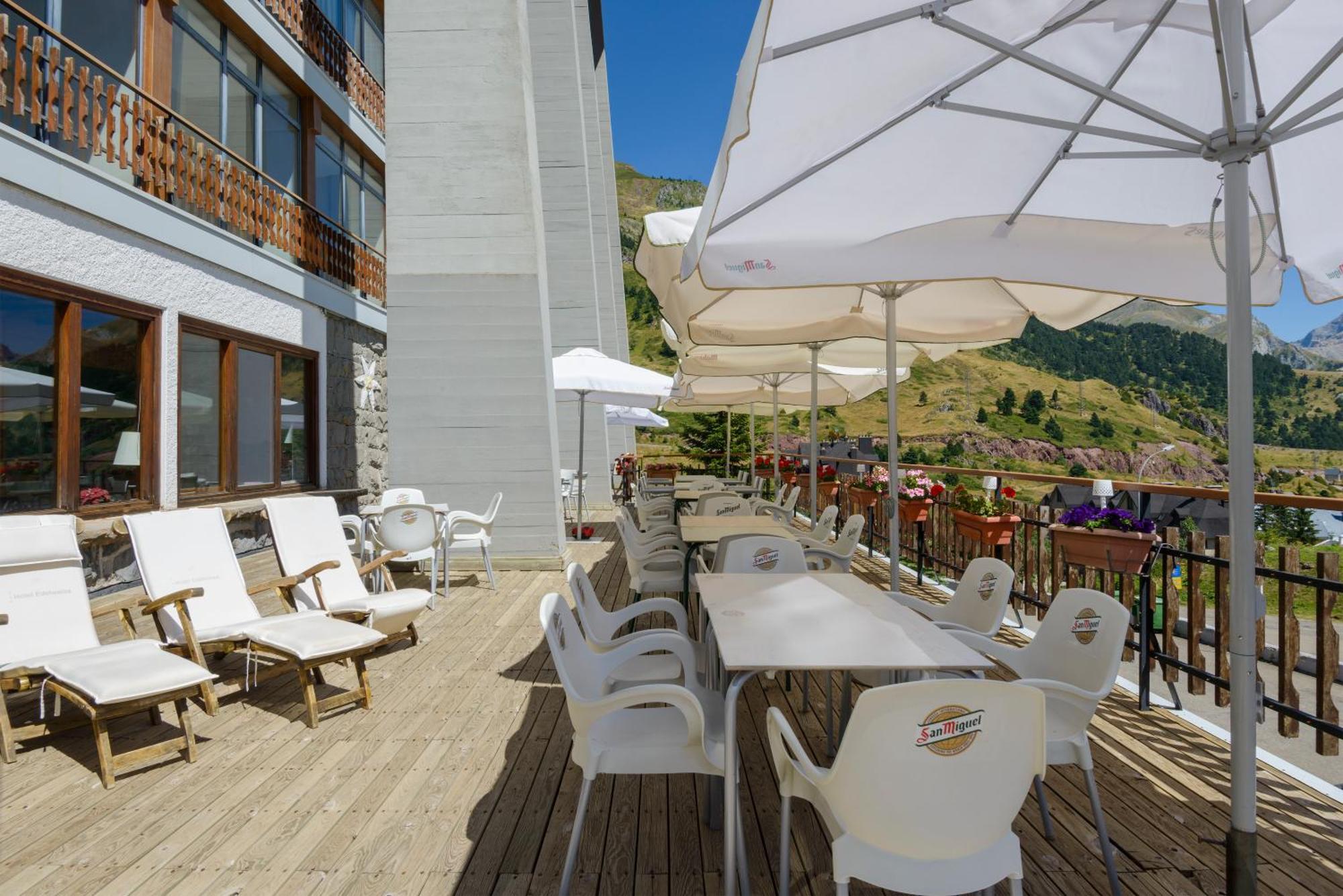 Hotel Edelweiss Candanchú Exteriér fotografie